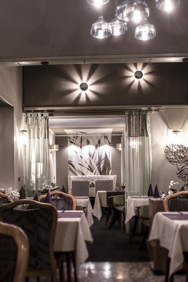 Restaurant Landgasthof Zum Wiesengrund 뉴어 외부 사진